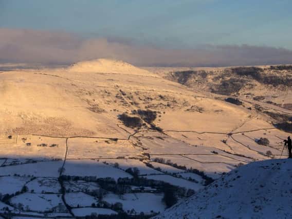 Arctic blast set to hit at the weekend. 
Mam Tor in the Peak District during a recent cold snap