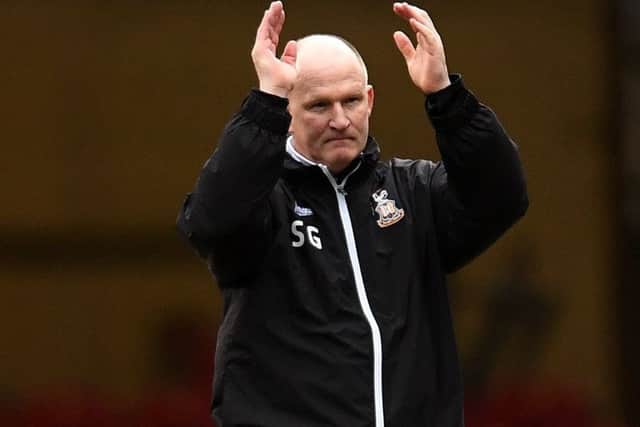 Bradford's manager Simon Grayson thanks the fans after his first win.