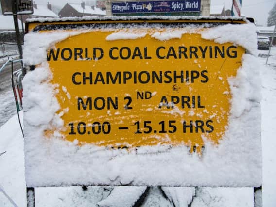 A snowy World Coal Carrying Championships
